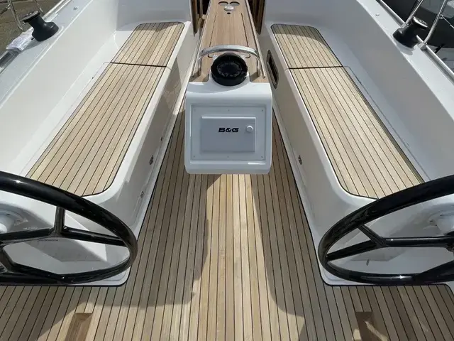 Bavaria Cruiser 37