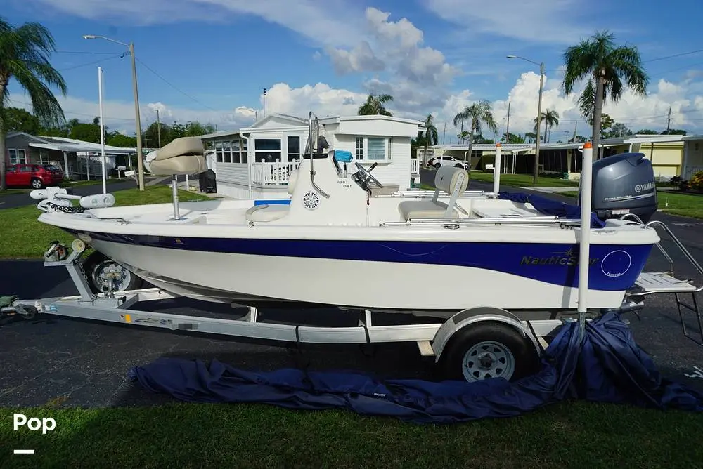 2015 Nauticstar bay 1810