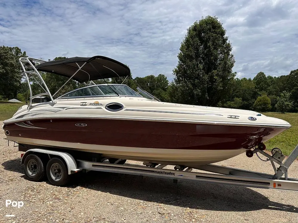 2006 Sea Ray 240 sundeck