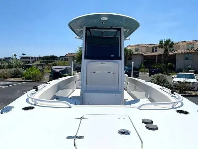 Sea Hunt Escape 25