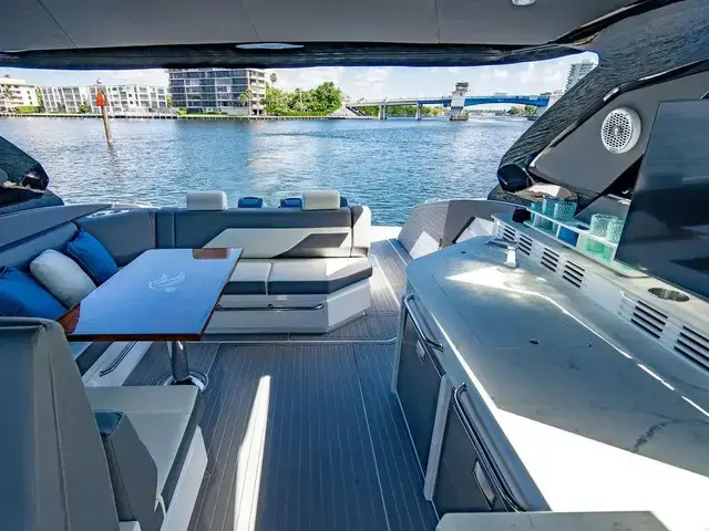 Cruisers Yachts 42'