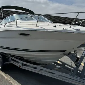 2004 Sea Ray 215 Weekender