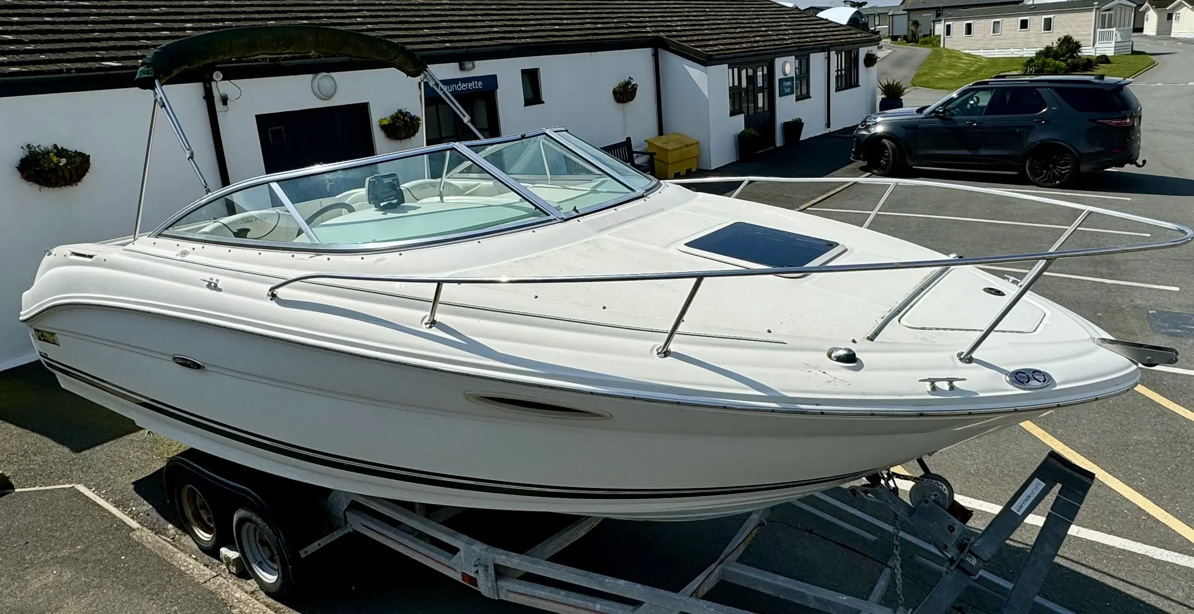 2004 Sea Ray 215 weekender