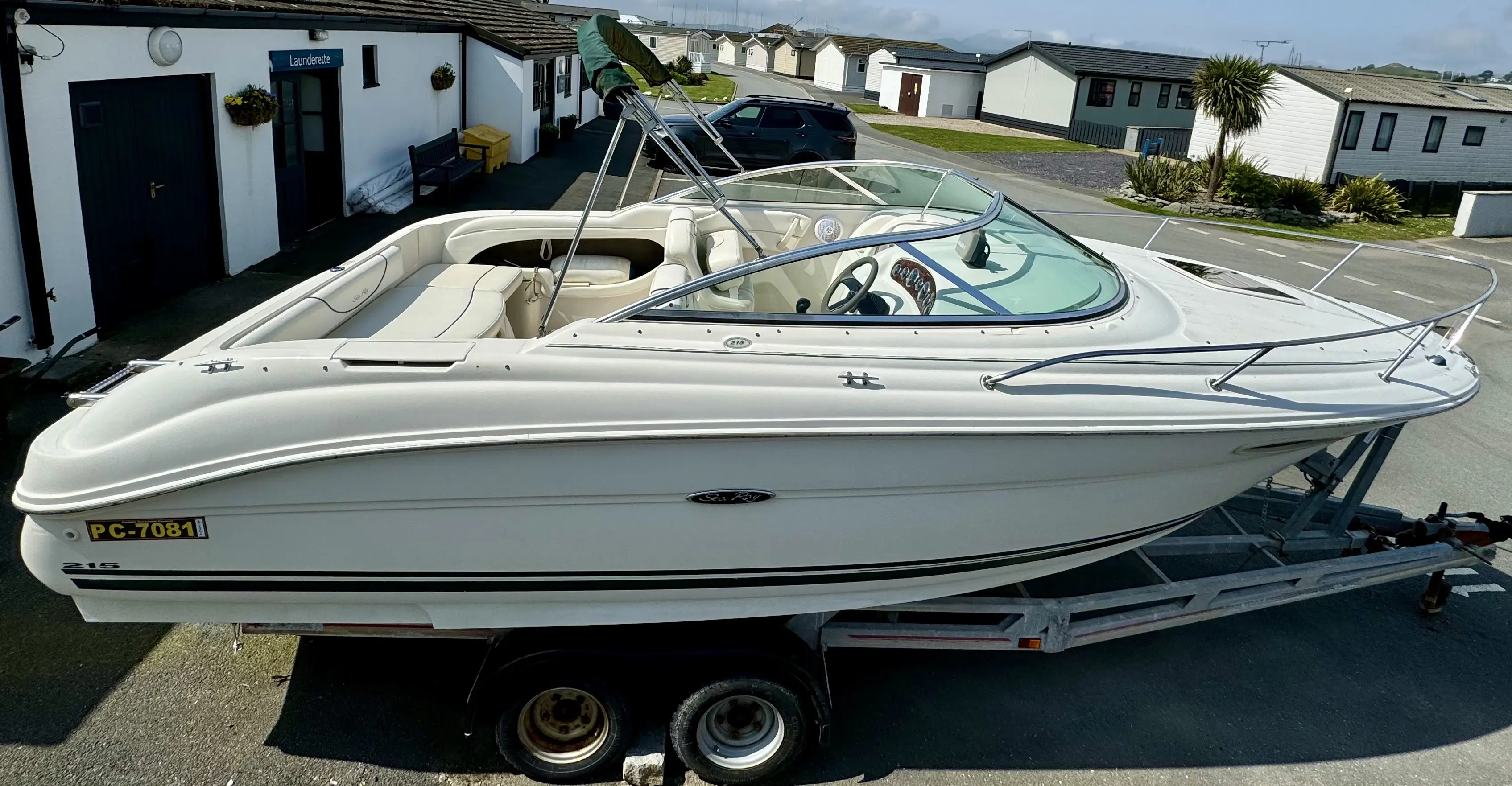 2004 Sea Ray 215 weekender