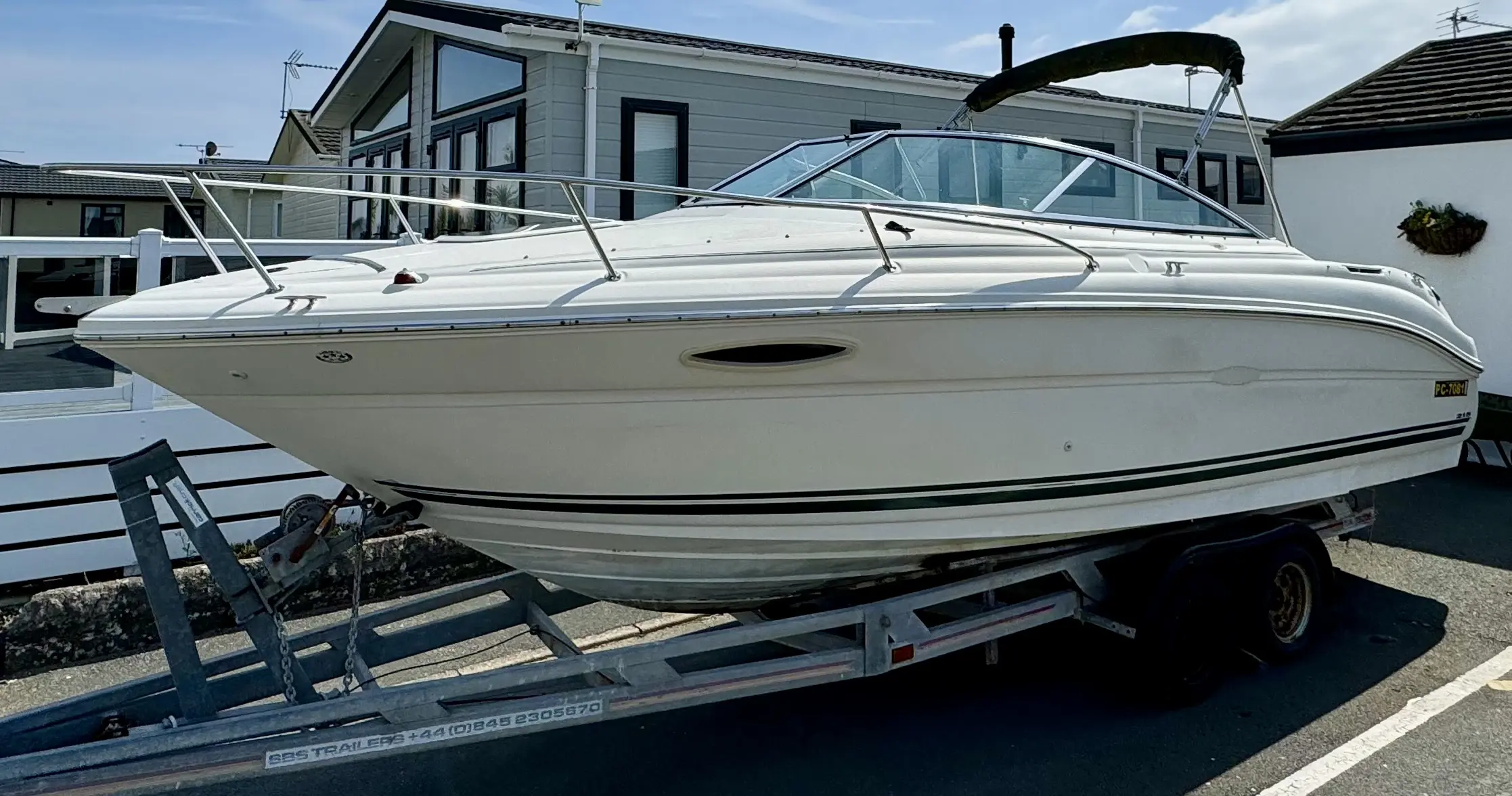 2004 Sea Ray 215 weekender