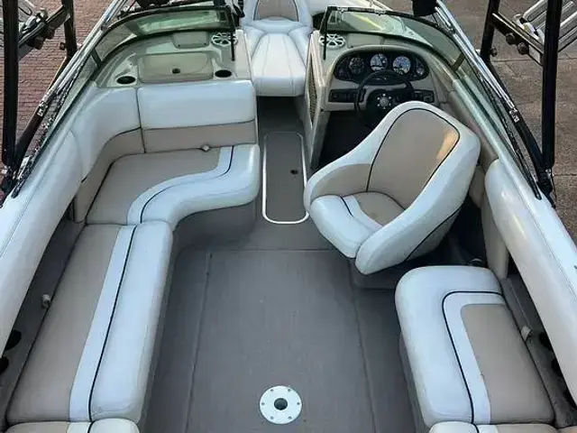 Malibu 23 Sunscape LSV