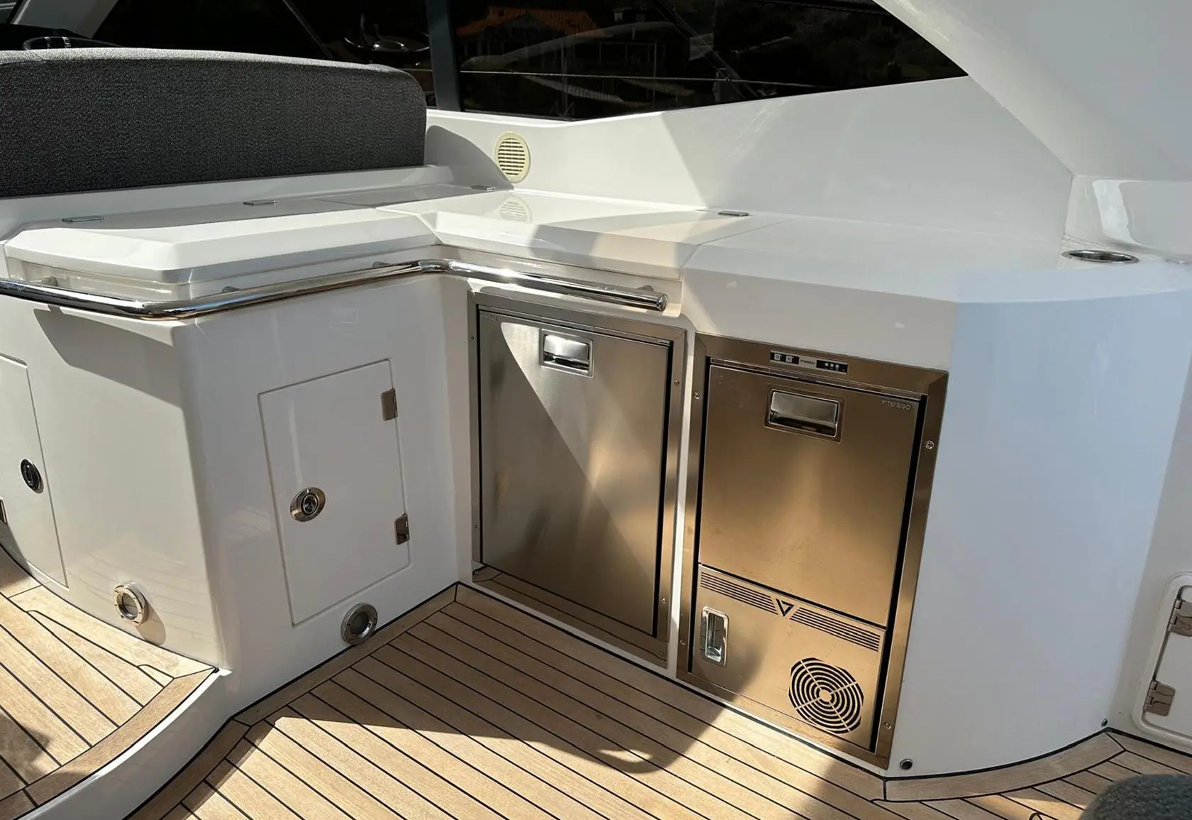 2011 Sunseeker portofino 48