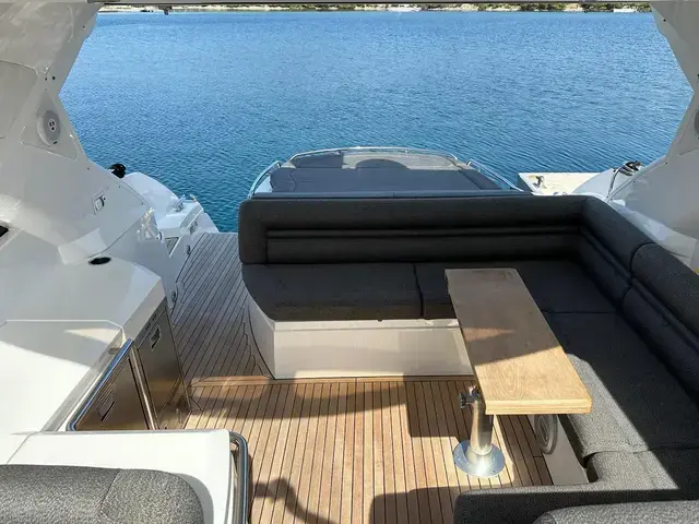 Sunseeker Portofino 48