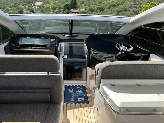 Sunseeker Portofino 48