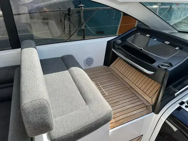 Sunseeker Portofino 48