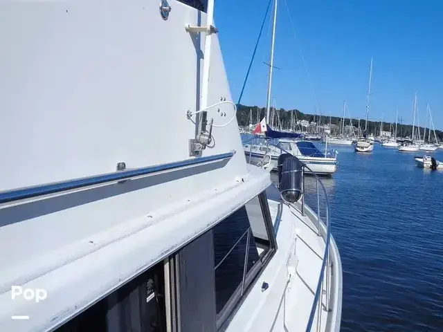 Mainship 34 Cruiser