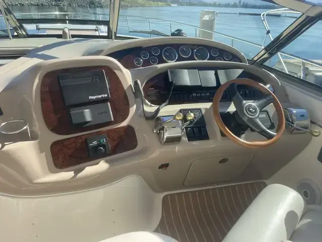 Sea Ray Sundancer 380