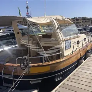 2004 Apreamare 11 Cabin