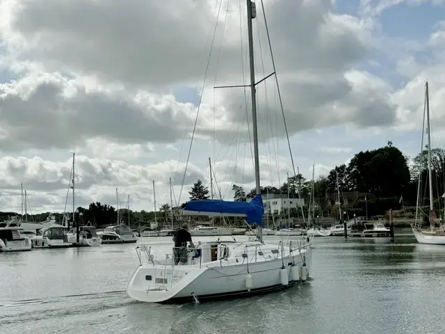 Beneteau Oceanis 311 Clipper