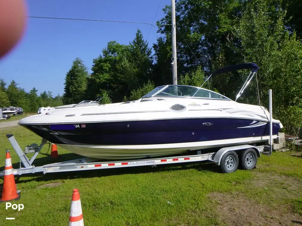 2006 Sea Ray 240 sundeck