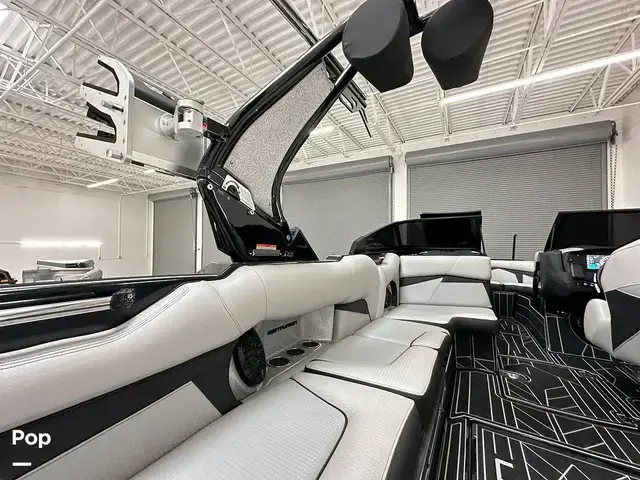 Centurion Boats Fi25