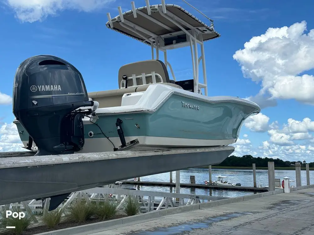 2022 Tidewater Boats 210 lxf