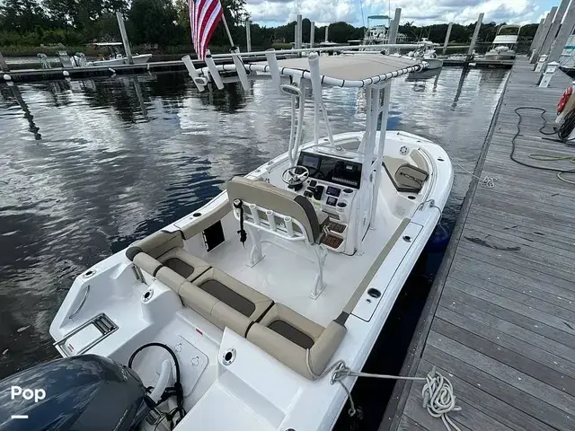 Tidewater Boats 210 LXF