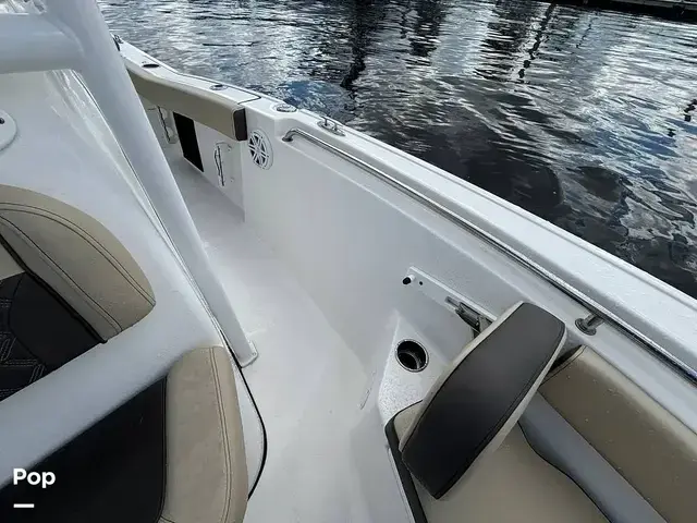 Tidewater Boats 210 LXF