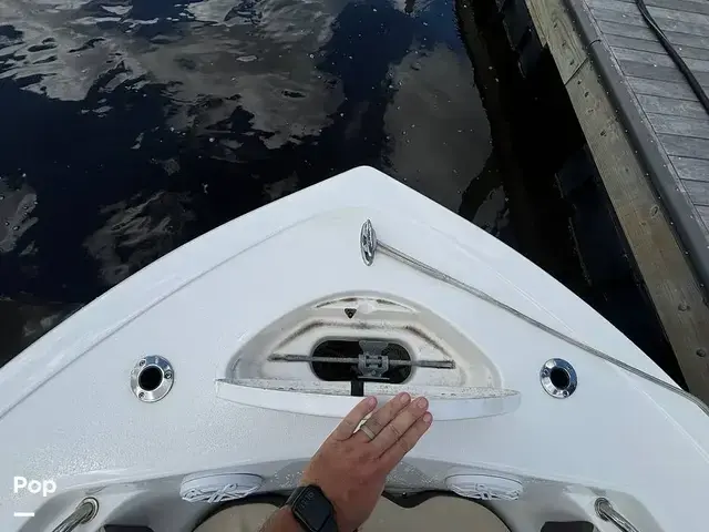 Tidewater Boats 210 LXF