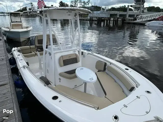 Tidewater Boats 210 LXF