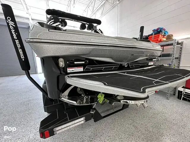 Centurion Boats Fi25