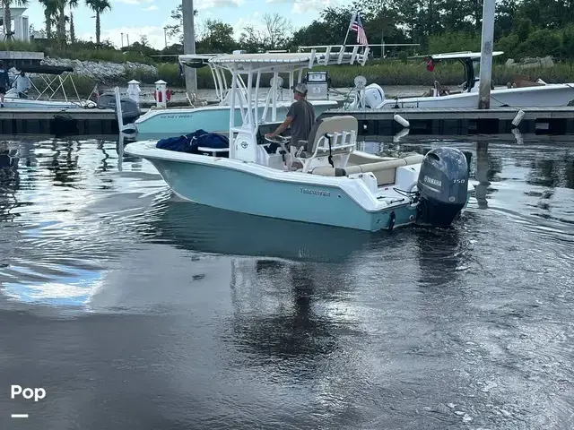 Tidewater Boats 210 LXF