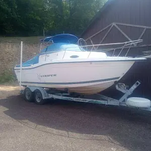 1999 Seaswirl 2100 Striper WA