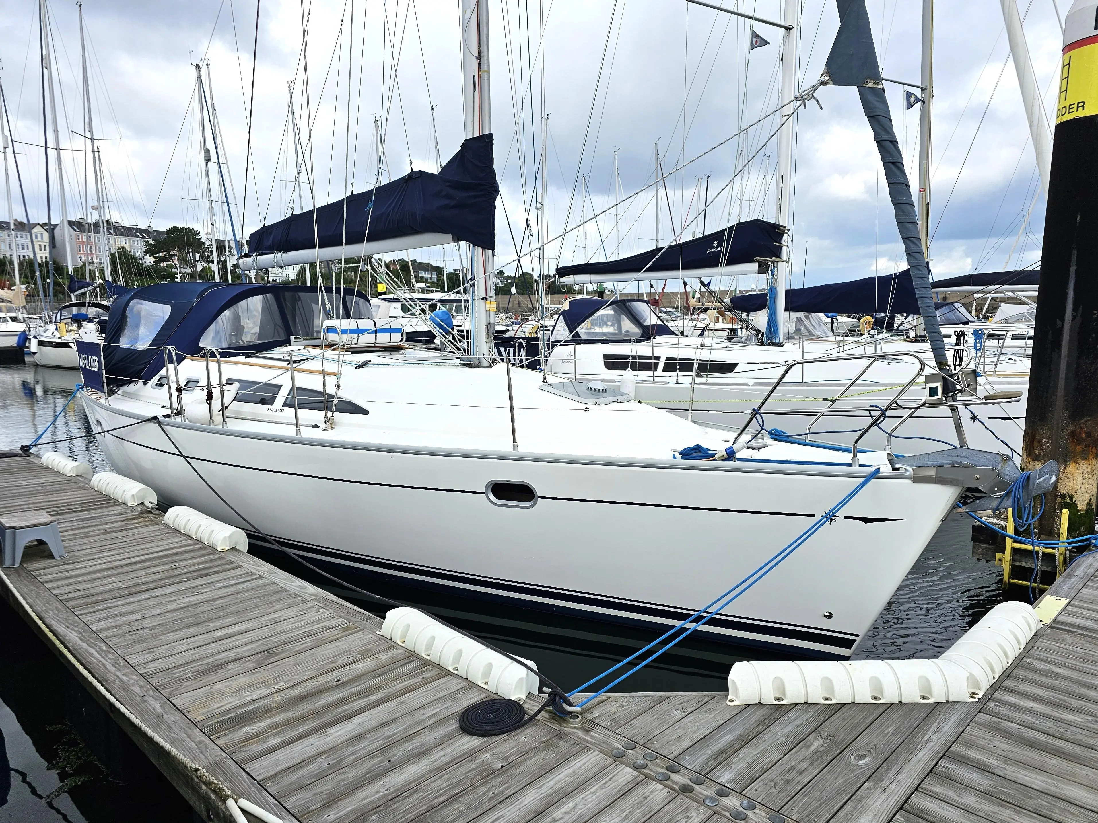 2000 Jeanneau sun odyssey 37