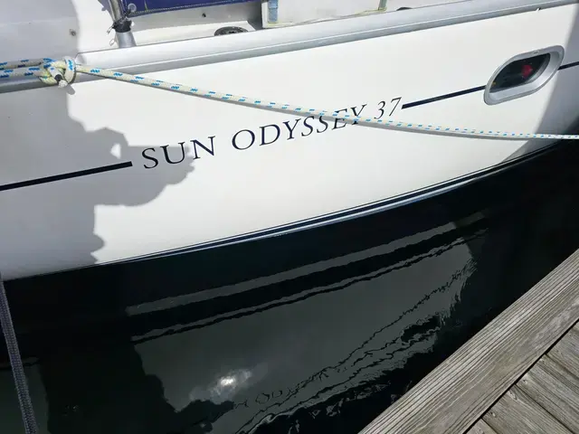 Jeanneau Sun Odyssey 37