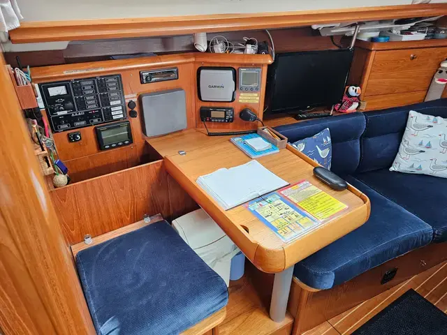 Jeanneau Sun Odyssey 37