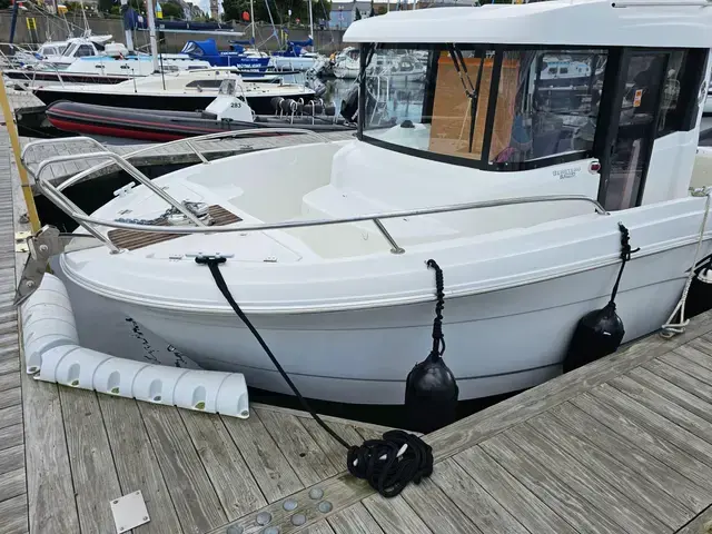 Beneteau Barracuda 7