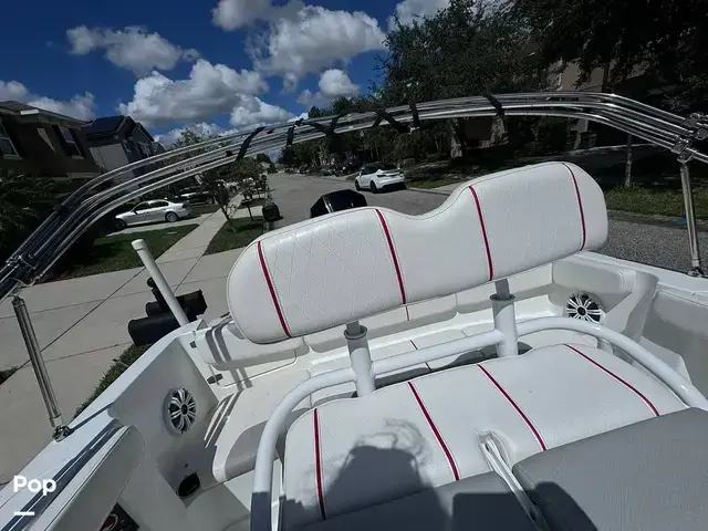 Tahoe 2150 Center Console