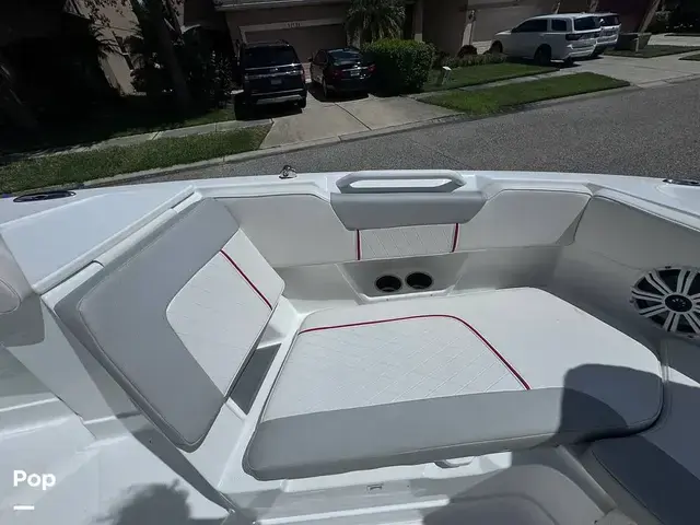 Tahoe 2150 Center Console