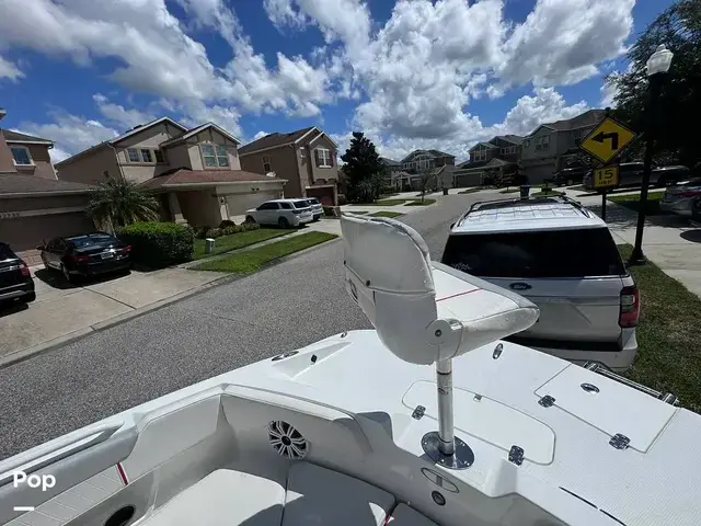 Tahoe 2150 Center Console