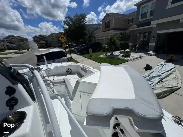 Tahoe 2150 Center Console