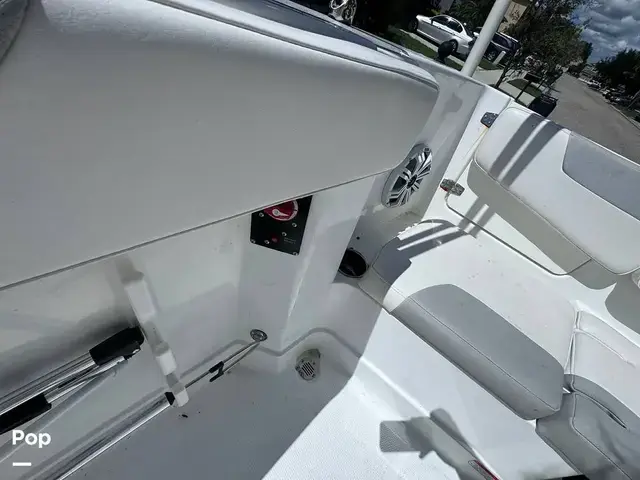 Tahoe 2150 Center Console