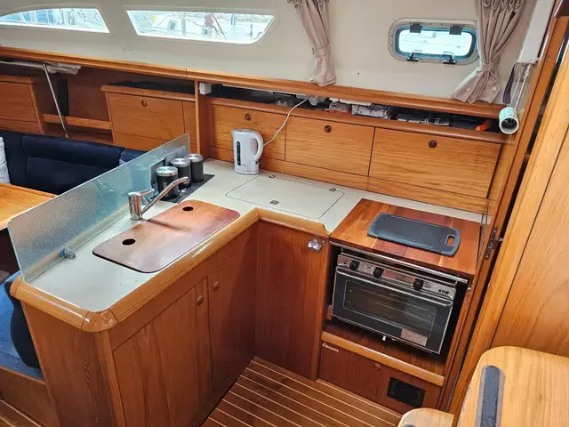 Jeanneau Sun Odyssey 37