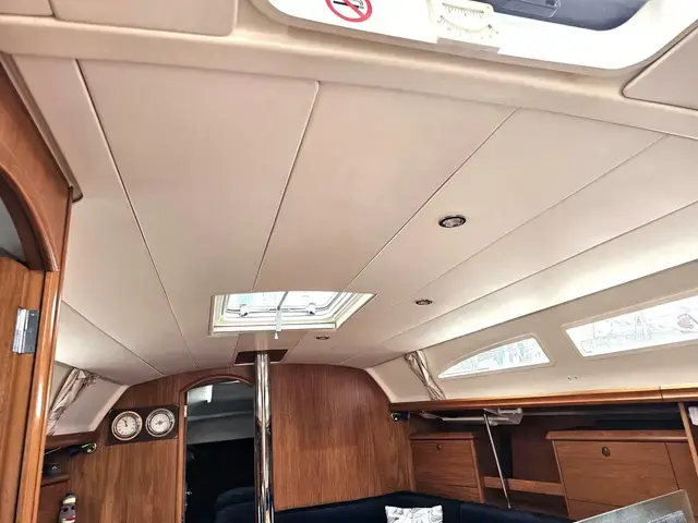 Jeanneau Sun Odyssey 37