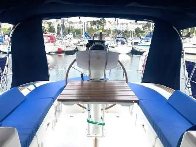 Jeanneau Sun Odyssey 37