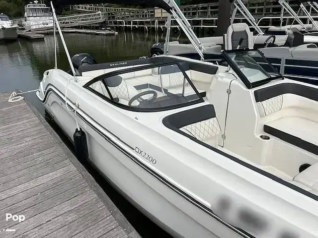 Bayliner DX2200