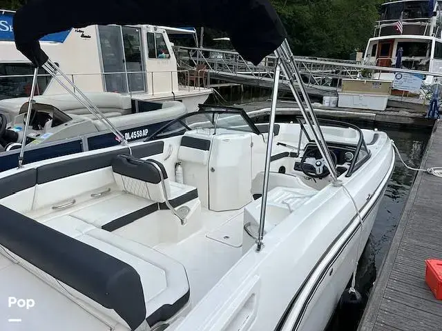 Bayliner Dx2200