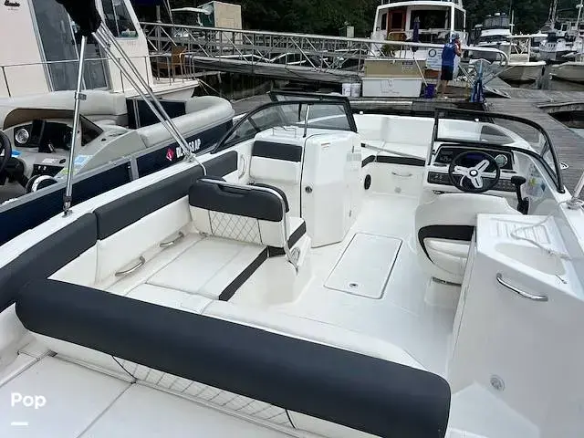 Bayliner Dx2200