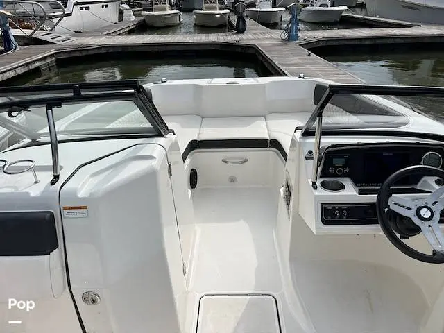 2023 Bayliner dx2200