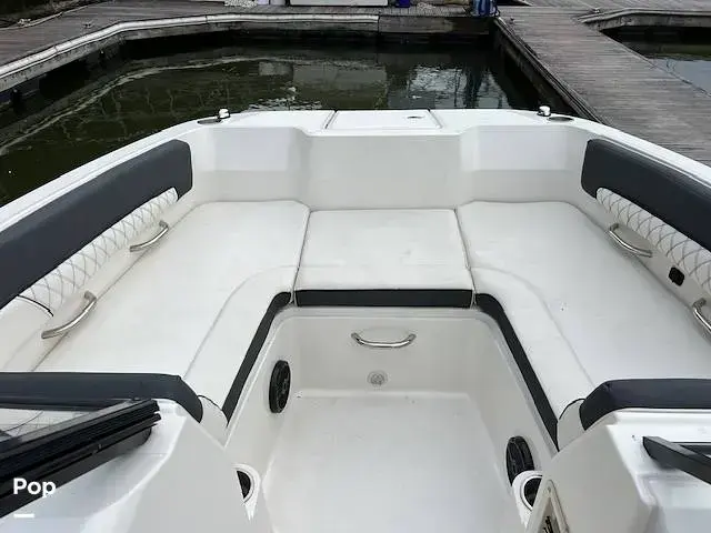 Bayliner Dx2200