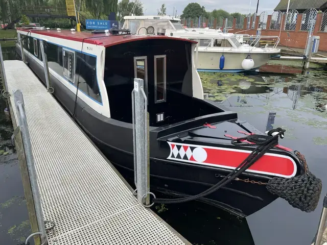 Paul Widdowson Trad Stern Narrowboat