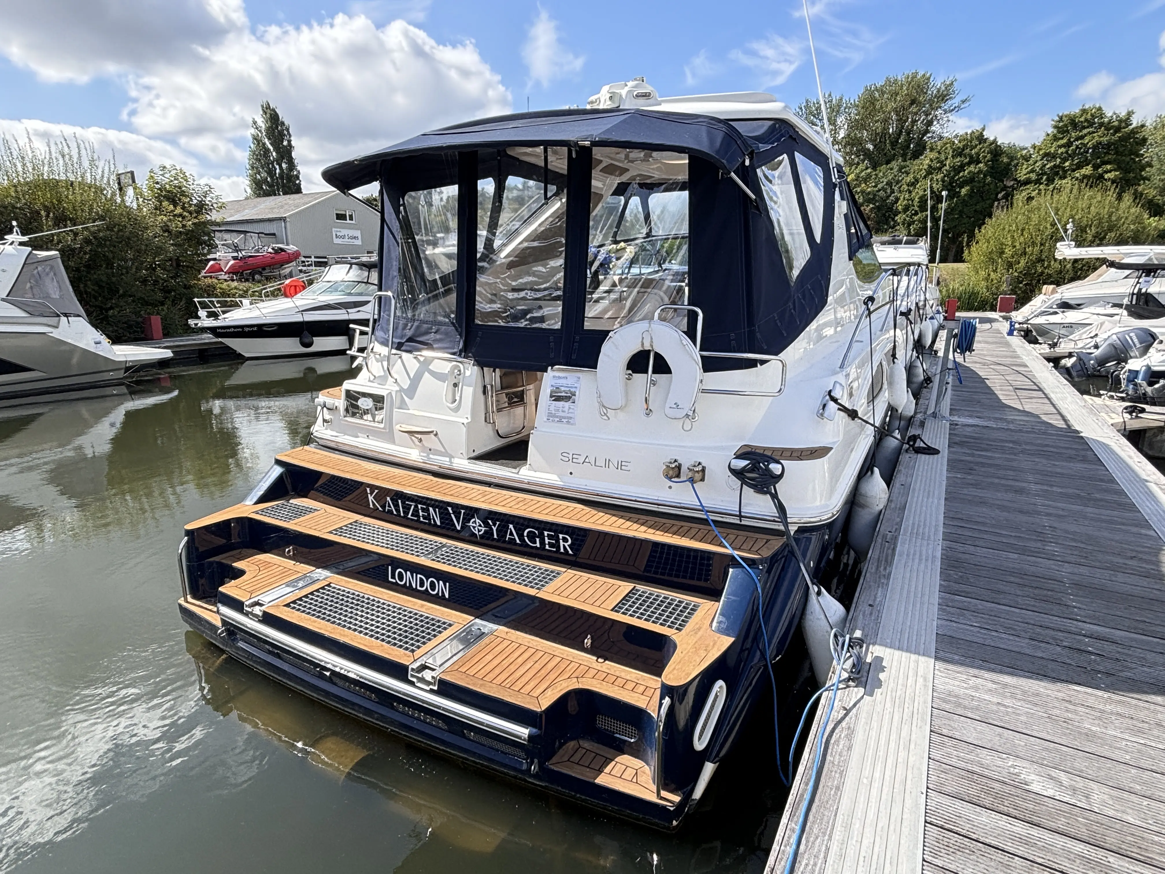 2004 Sealine s48