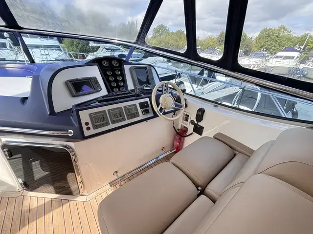 Sealine S48