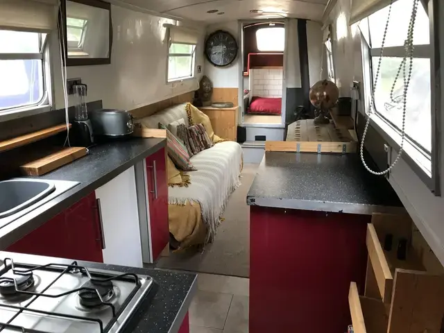 Springer Narrowboat