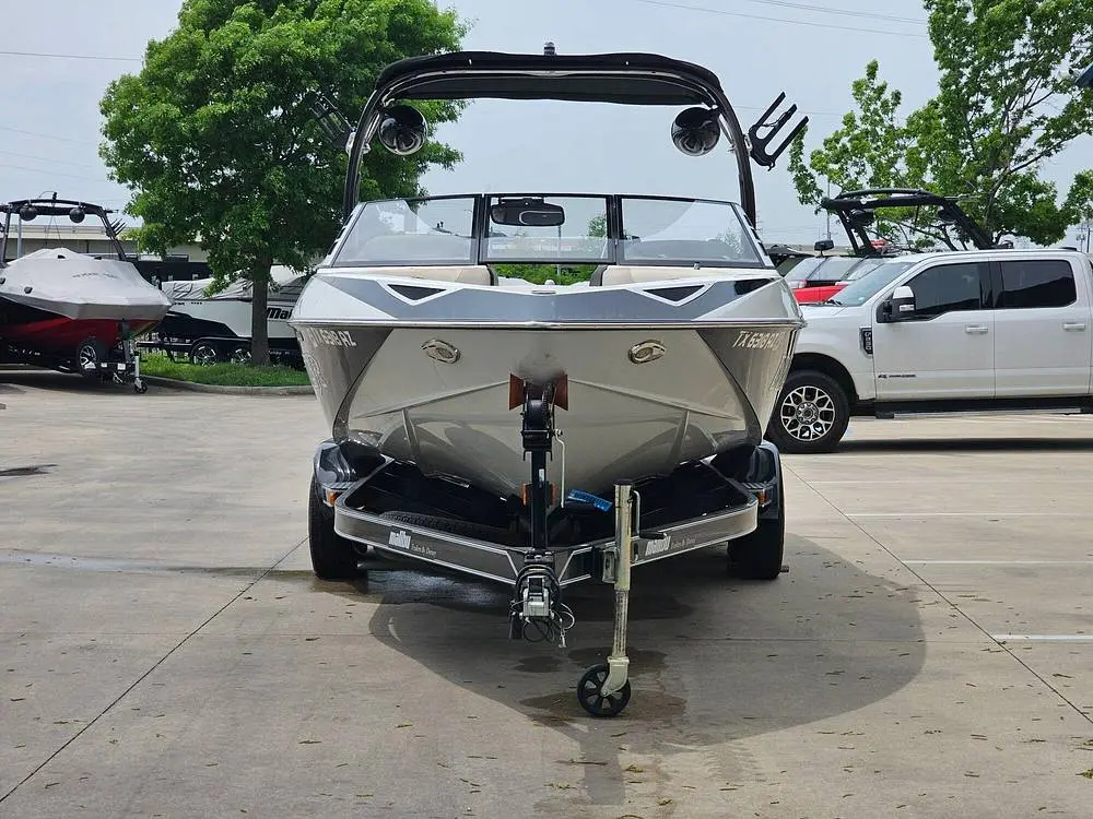 2009 Malibu wakesetter 23 lsv